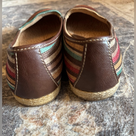 b.o.c. Born Canvas “Franki” Espadrilles - Picture 3 of 8